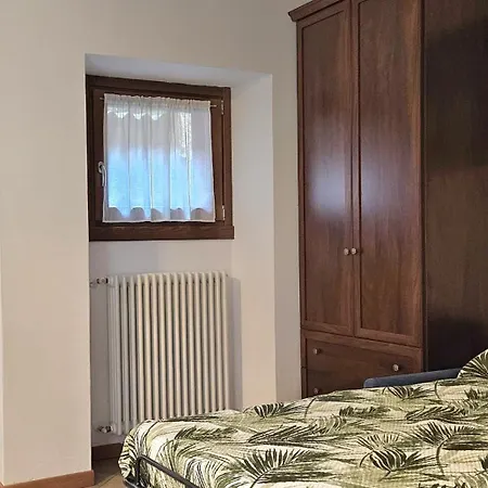 A Due Passi Dal