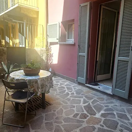 Casa vacanze A Due Passi Dal Mandello del Lario