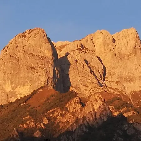 A Due Passi Dal *